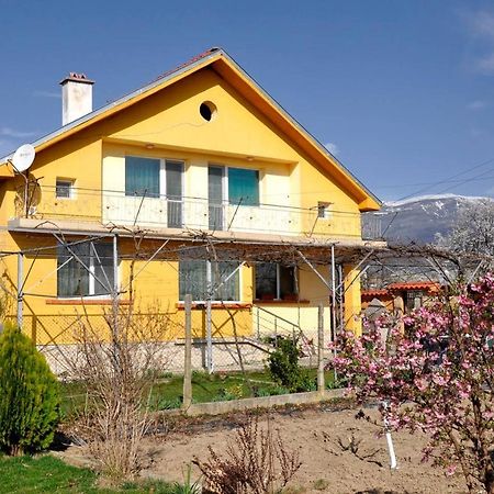 Вила В С. Габарево, Долината На Розите. Gabarevo ภายนอก รูปภาพ